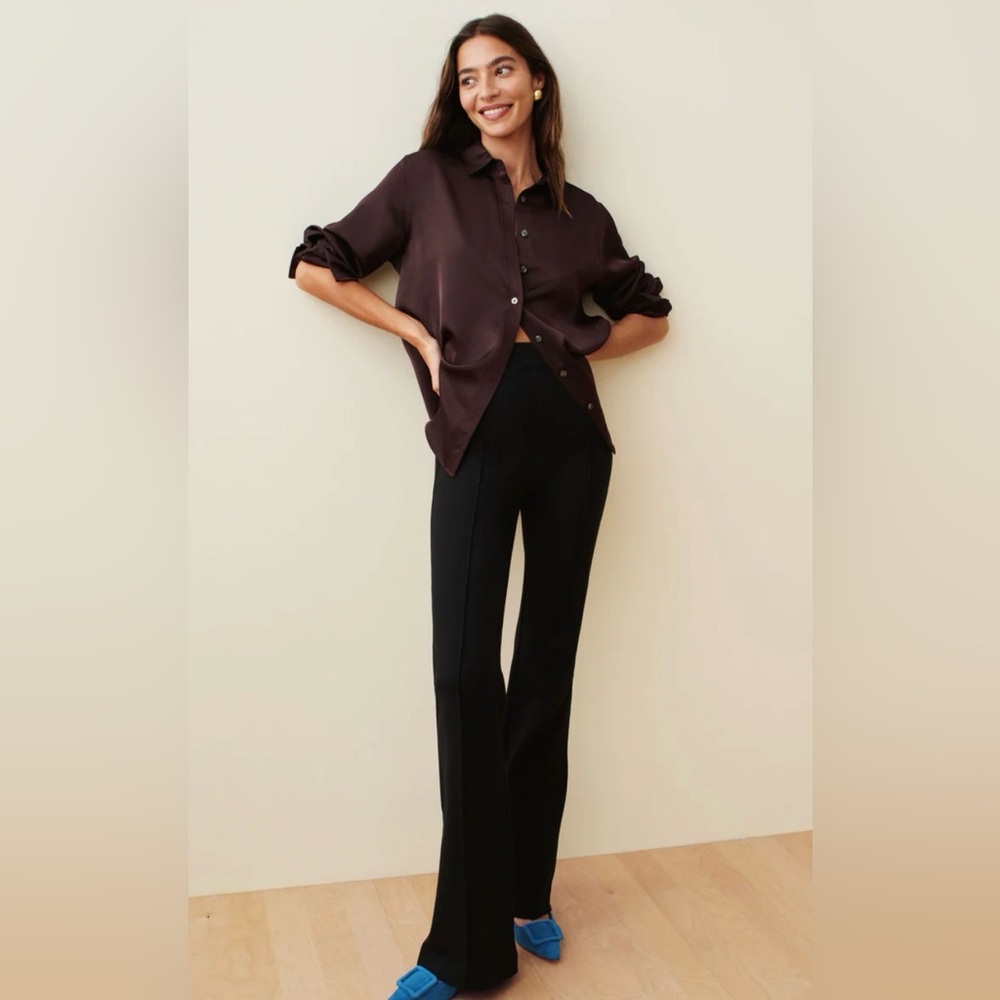 SPANX SPANXsupersmooth™ PerfectFit
Ponte Flare Pant in Black size Small